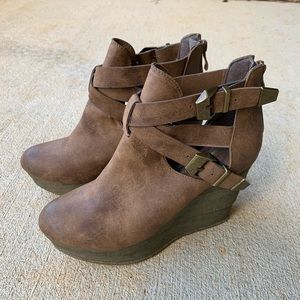 SBICCA VINTAGE Collection Wedge Boot